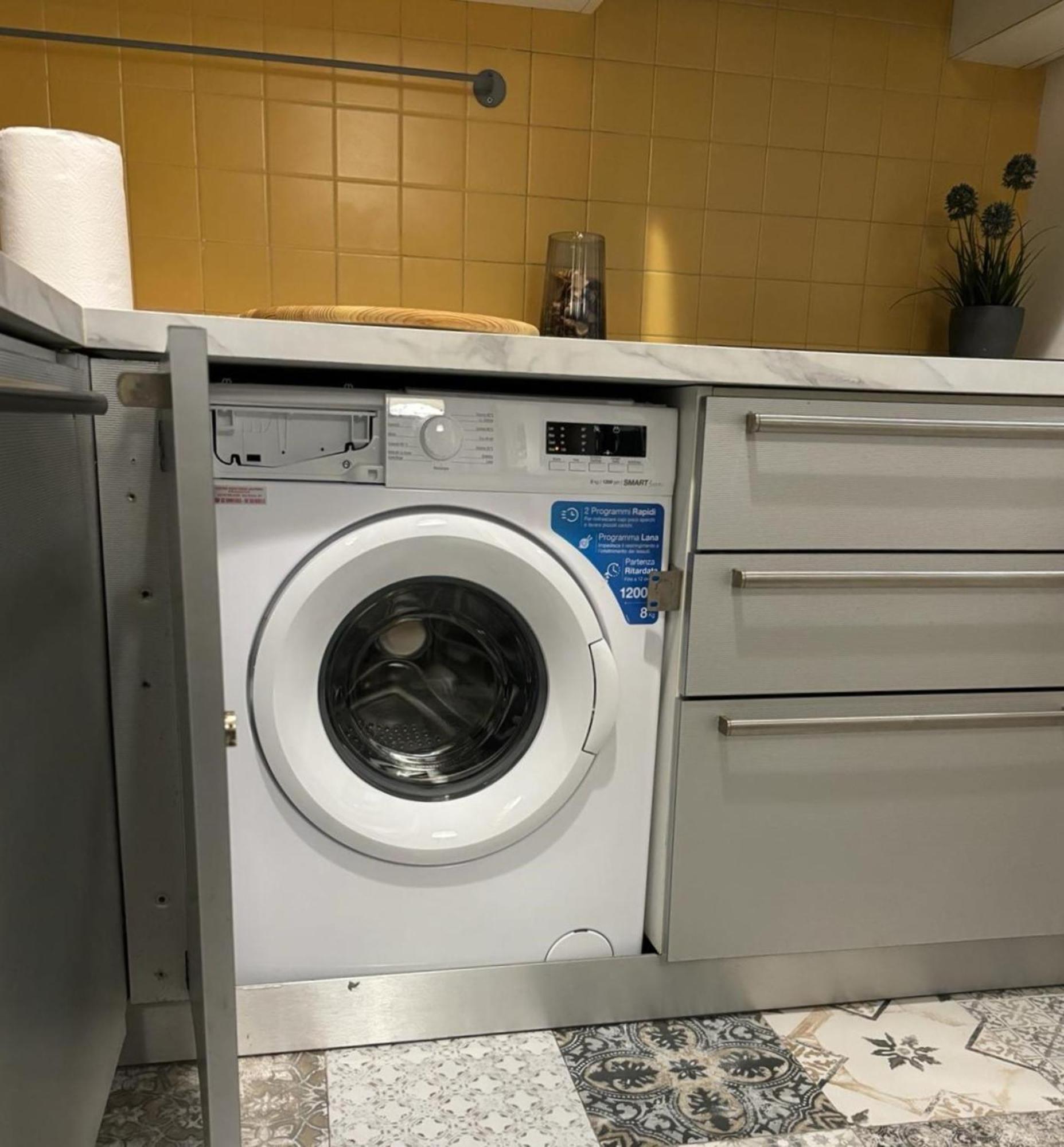 Industrial Loft In Maciacchini - Metro 50m Smartworking & Netflix Appartement